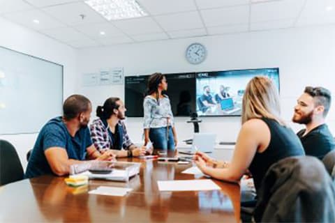puesta en marcha de salas de videoconferencias